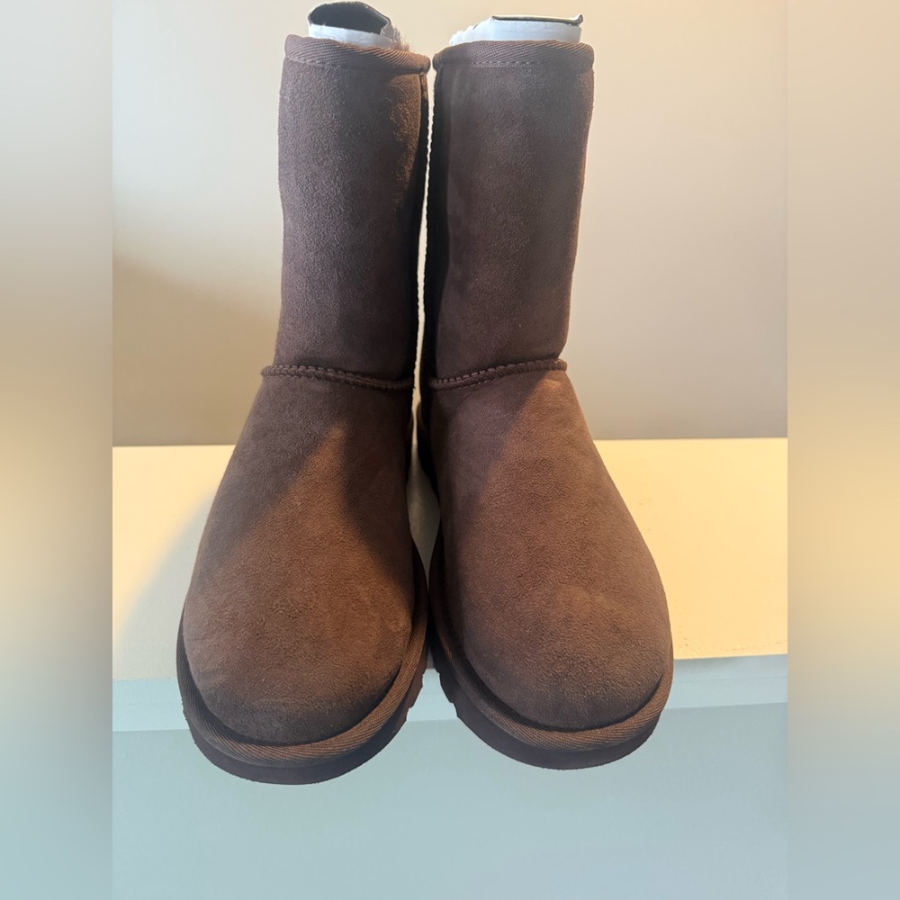 UGG Classic Short II Burnt Cedar (7) - Picture 5 of 6